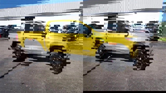 Used 2023 GMC Canyon Elevation w/ Convenience Package image 45