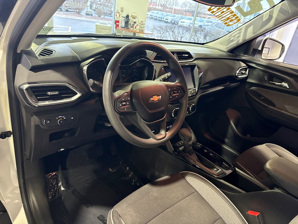 Certified 2021 Chevrolet TrailBlazer LT w/ Convenience Package image 19