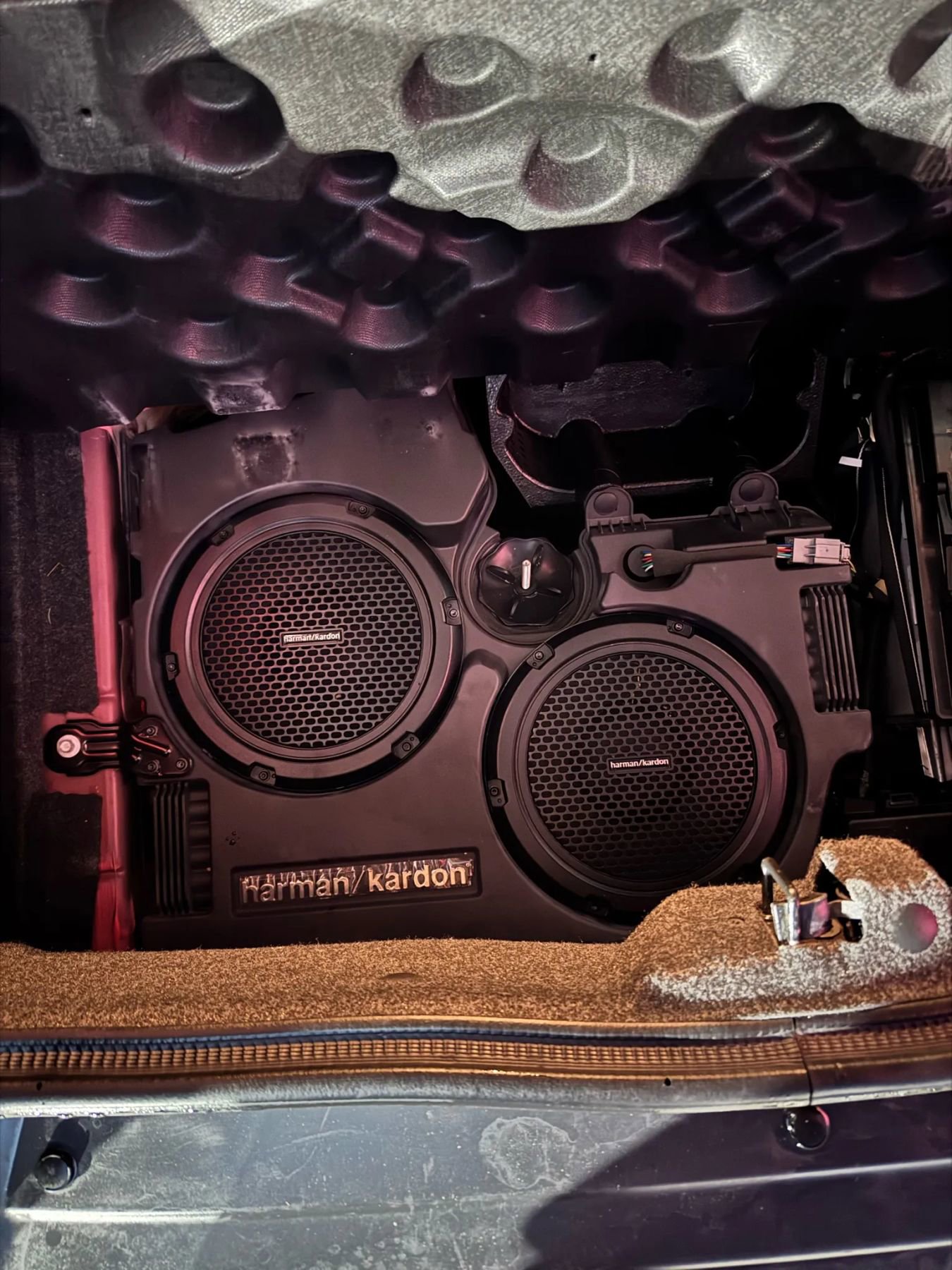 Used 2015 Dodge Challenger SRT w/ Technology Group image 37