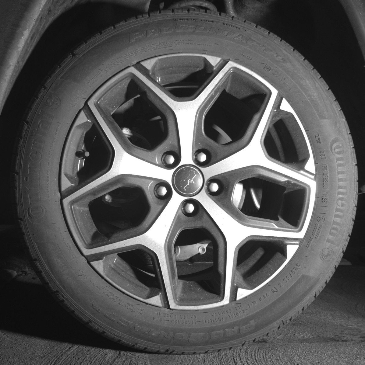 Used 2025 Jeep Compass Limited image 14