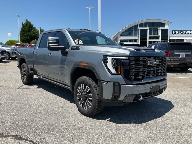 Used 2024 GMC Sierra 2500 Denali Ultimate AWD/4WD image 3