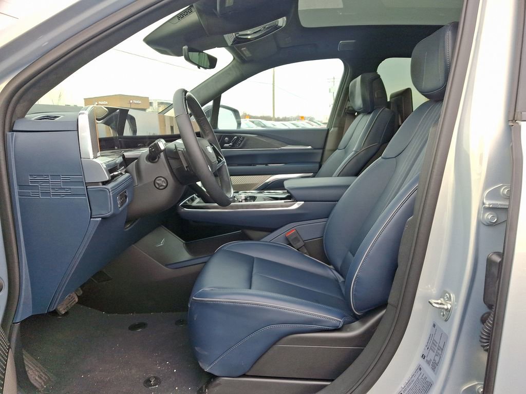 New 2025 Cadillac Escalade IQ Luxury 2 image 6
