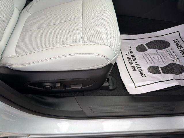 New 2026 Jeep Cherokee Limited image 27