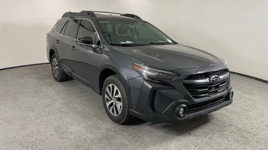 Used 2023 Subaru Outback Premium AWD/4WD image 1