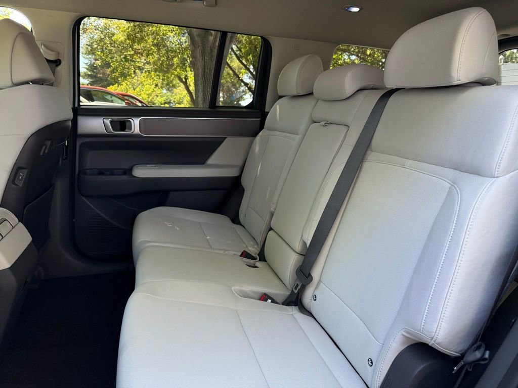 New 2026 Hyundai Santa Fe SE image 15