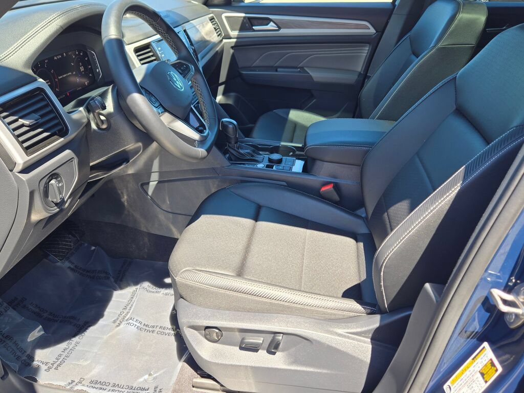 Used 2023 Volkswagen Atlas Cross Sport SE w/ Panoramic Sunroof Package AWD/4WD image 21