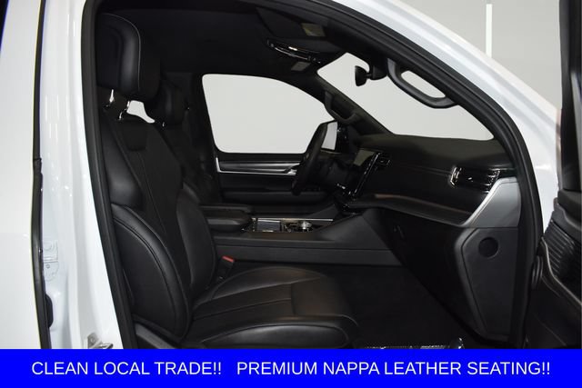 Used 2023 Jeep Wagoneer Series II AWD/4WD image 11