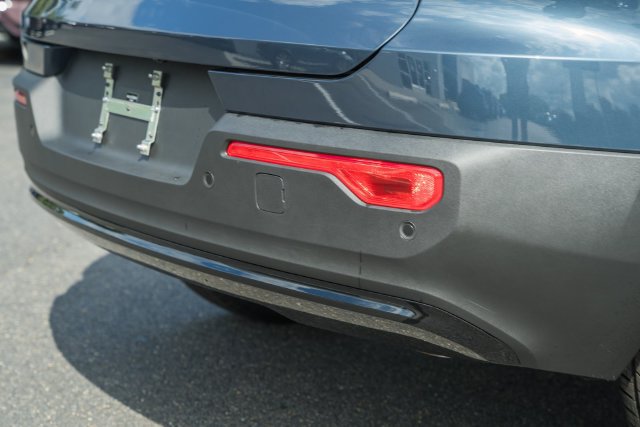 New 2026 Volvo XC40 B5 Core w/ Protection Package Premier AWD/4WD image 9