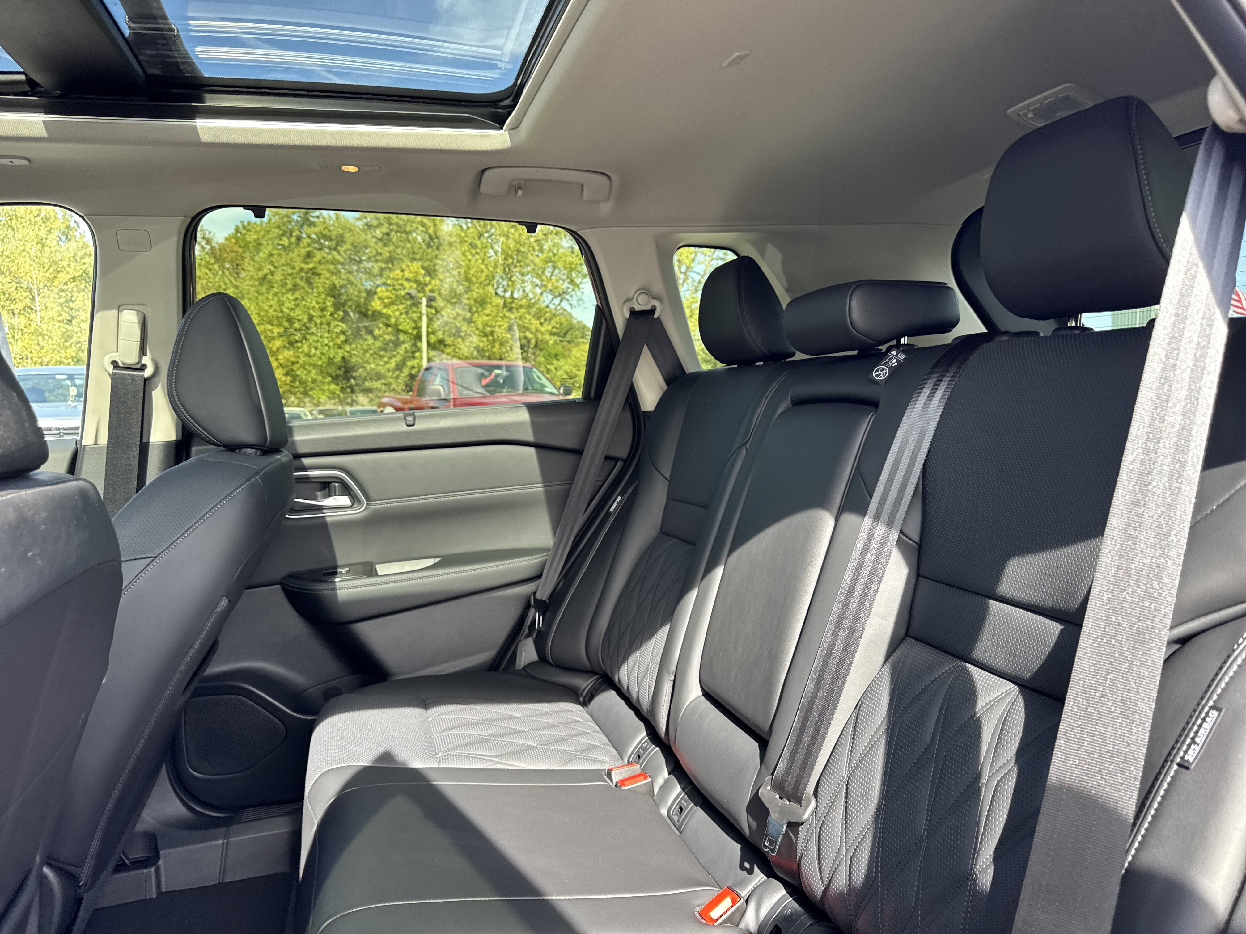 New 2026 Nissan Rogue Platinum image 30