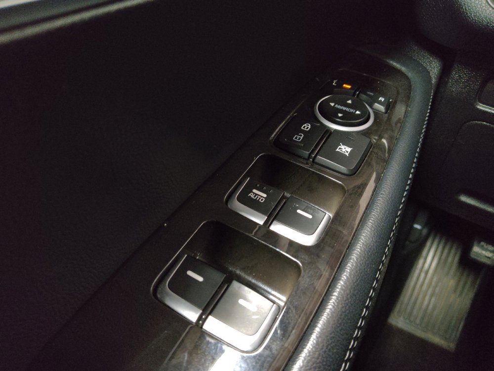 Used 2018 Kia Sorento FWD image 27