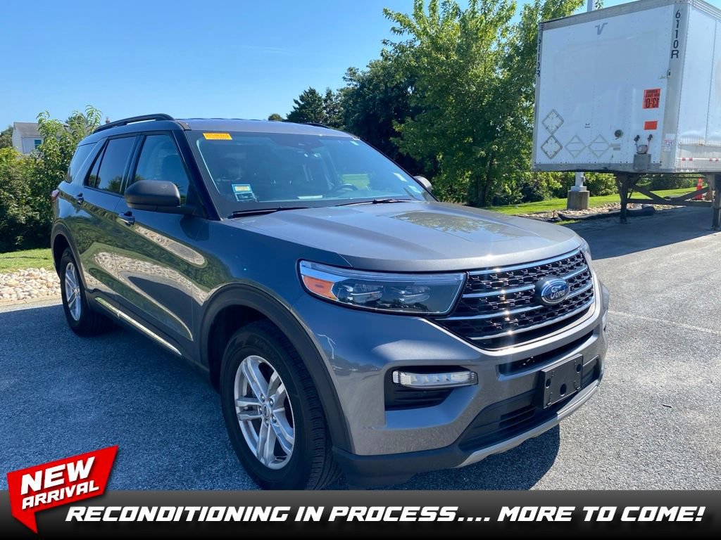 Used 2022 Ford Explorer XLT w/ Equipment Group 202A AWD/4WD image 1