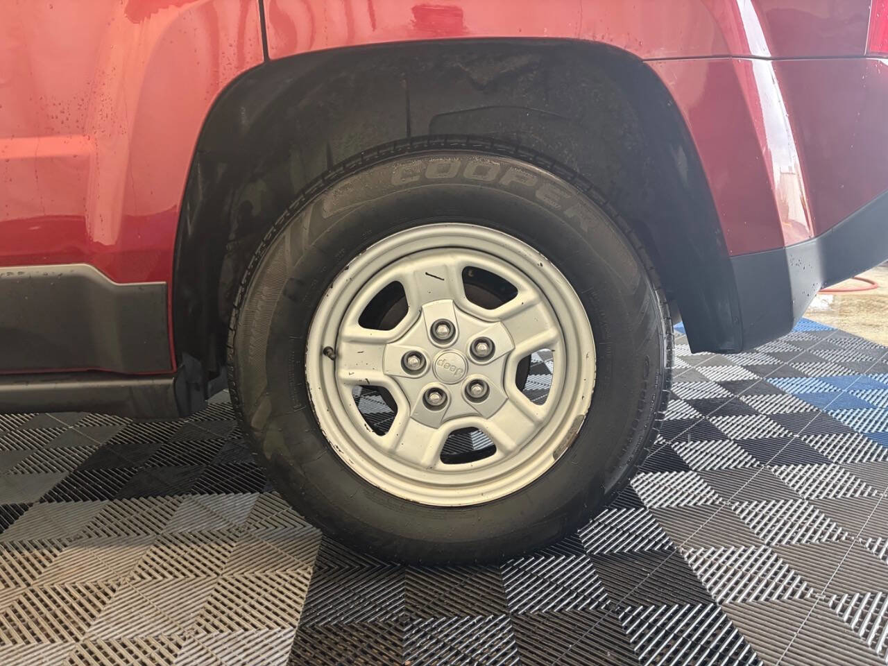 Used 2014 Jeep Patriot Sport FWD image 25