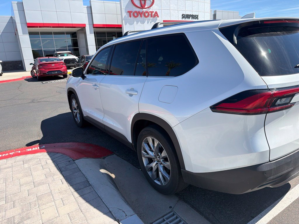 Used 2024 Toyota Grand Highlander FWD image 5