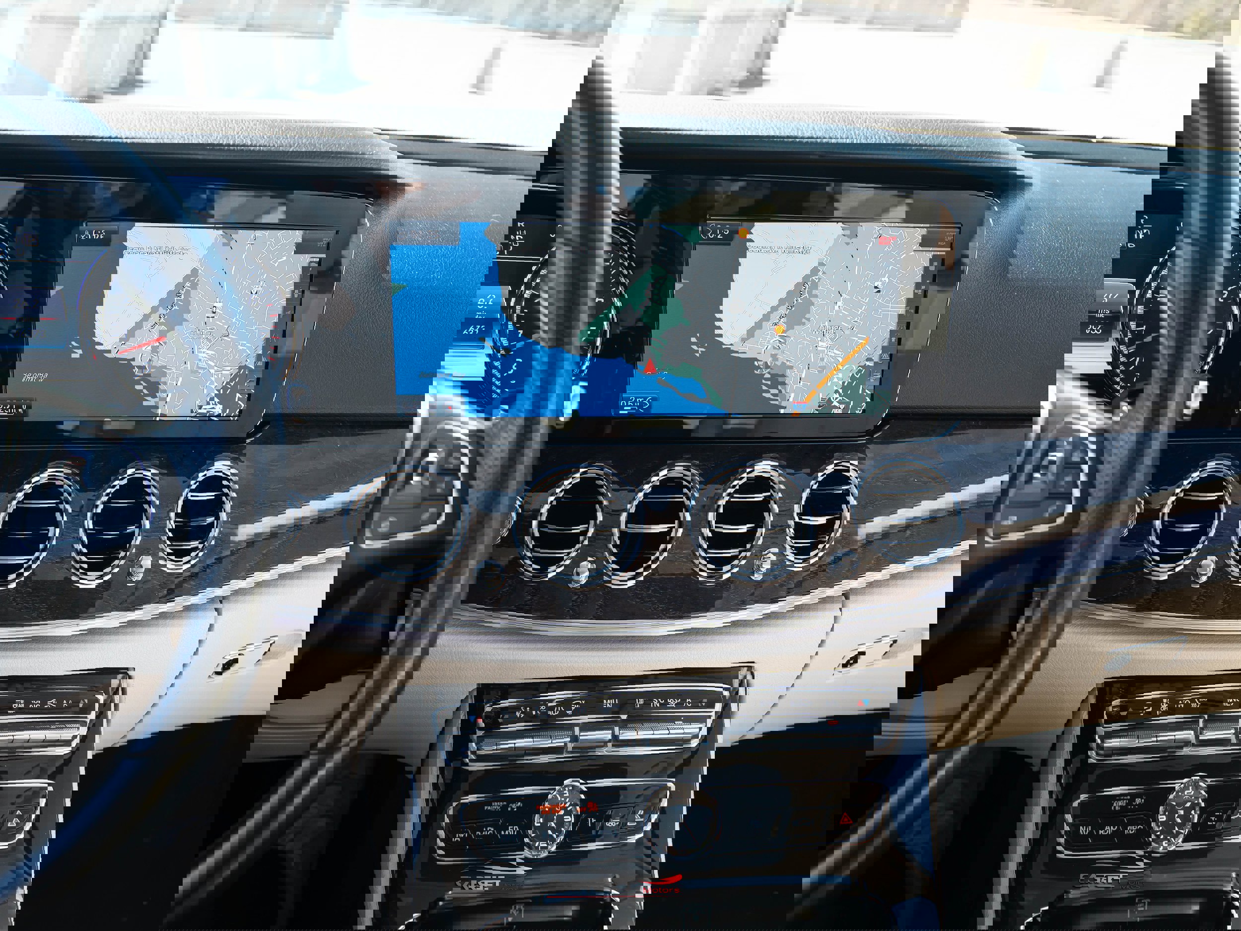 Used 2017 Mercedes-Benz E 300 image 28