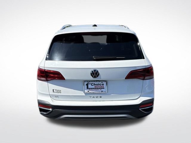 Used 2023 Volkswagen Taos SE w/ Black Wheel Package FWD image 5
