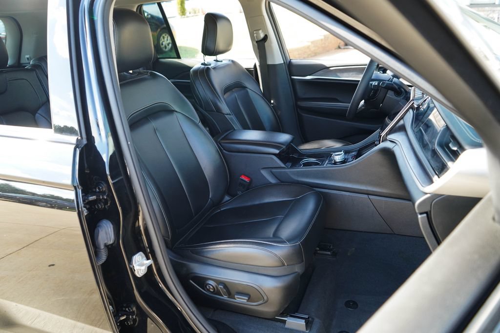 Used 2023 Jeep Grand Cherokee 4WD 4xe image 14