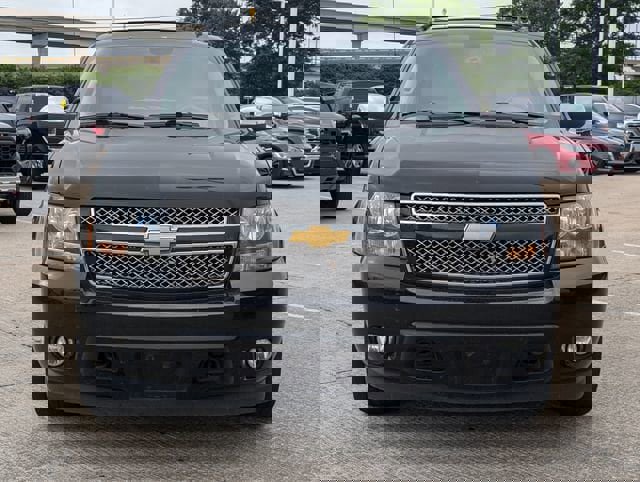 Used 2013 Chevrolet Avalanche LTZ image 9