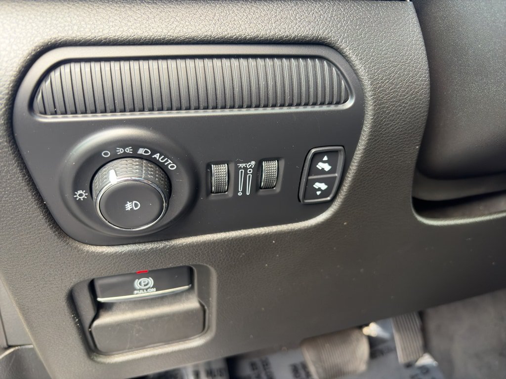 Used 2022 Jeep Wagoneer Series II AWD/4WD image 8