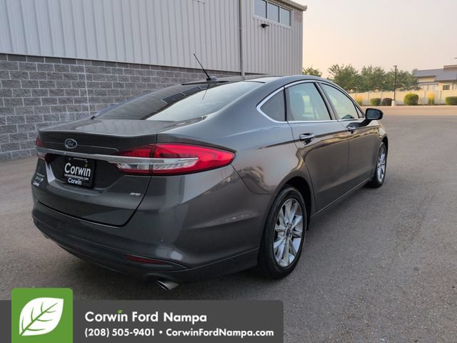 Used 2018 Ford Fusion Energi SE FWD image 3