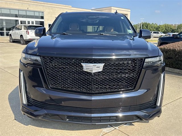 Used 2024 Cadillac Escalade Sport w/ LPO, ONYX Package image 2