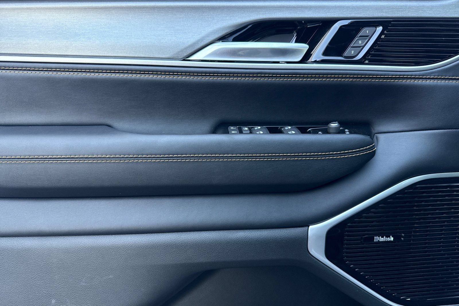 New 2026 Jeep Grand Wagoneer 4WD image 10