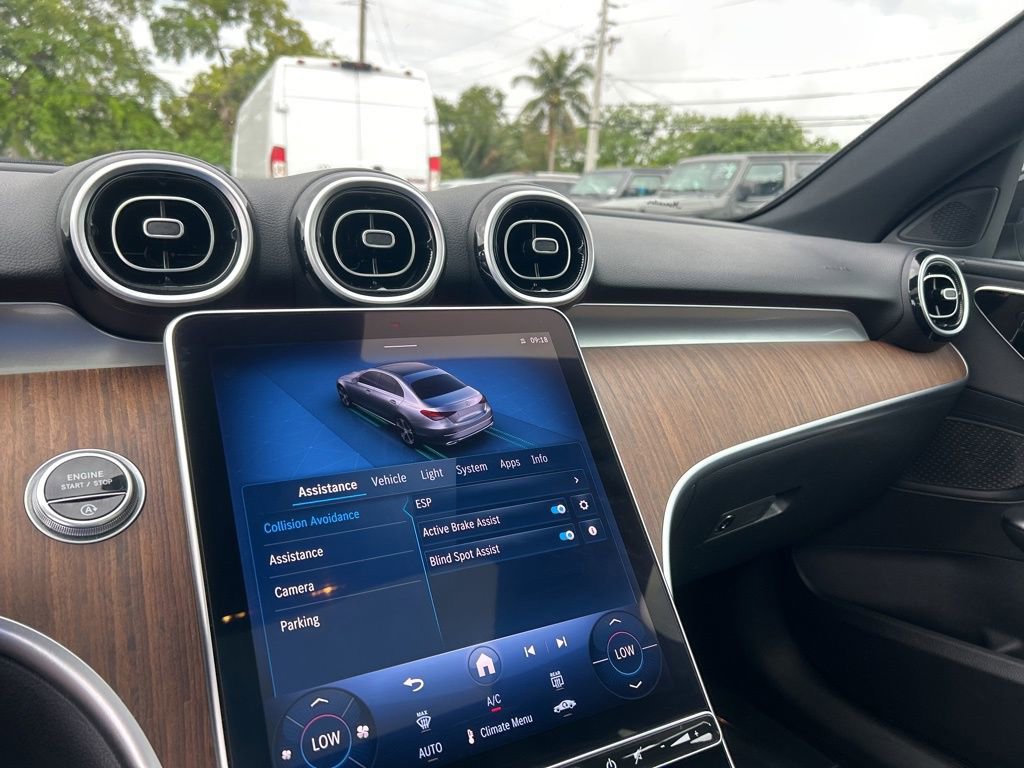 Used 2025 Mercedes-Benz C 300 4MATIC Sedan image 13