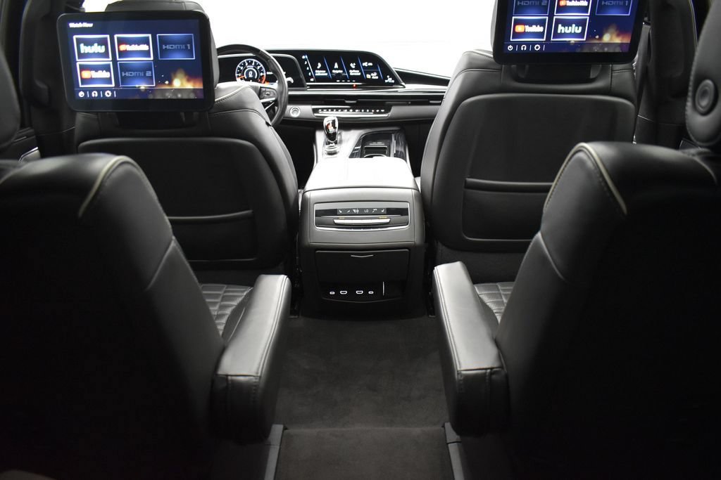 Certified 2024 Cadillac Escalade ESV V w/ LPO, ONYX Package AWD/4WD image 30
