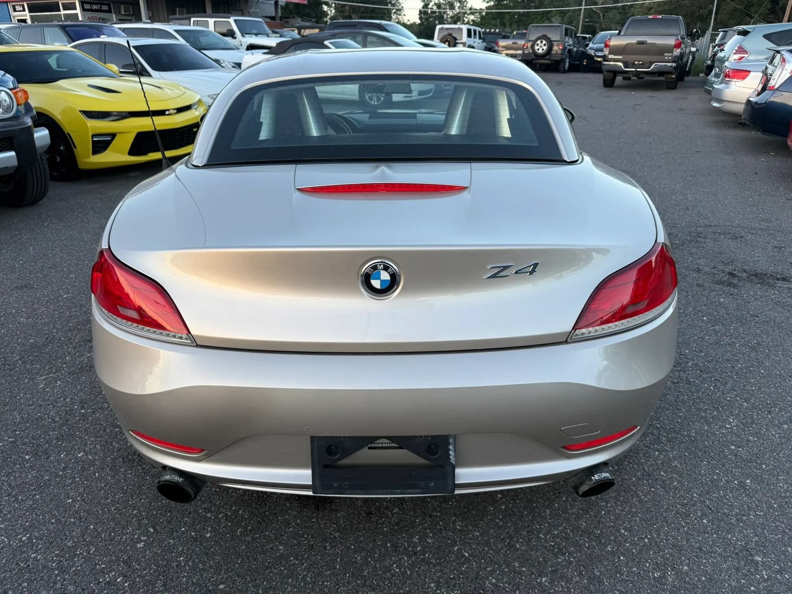 Used 2010 BMW Z4 sDrive35i w/ Premium Pkg RWD image 6