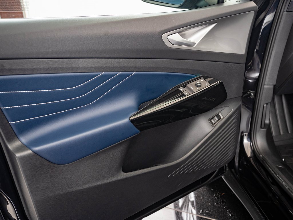 Used 2024 Volkswagen ID.4 S image 23