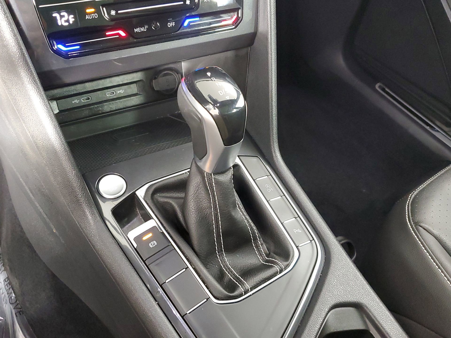 Used 2022 Volkswagen Tiguan SE R-Line image 39