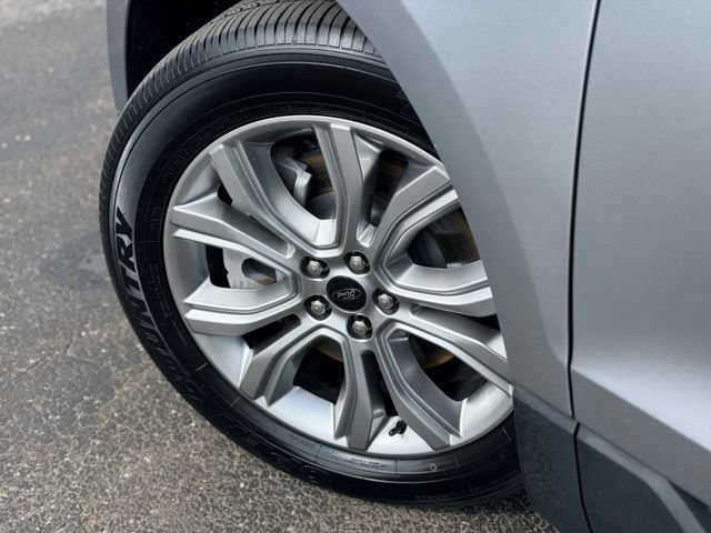 Used 2023 Ford Edge Titanium AWD/4WD image 27