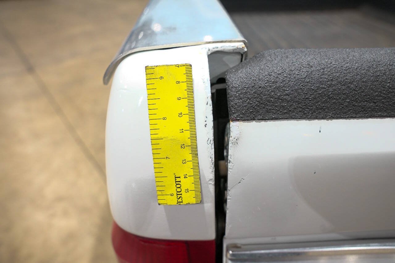 Used 1995 Ford F250 2WD Regular Cab image 38