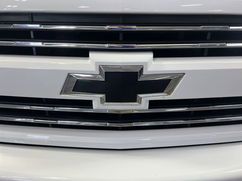 Used 2018 Chevrolet Silverado 2500 LTZ w/ Custom Sport Edition AWD/4WD image 29