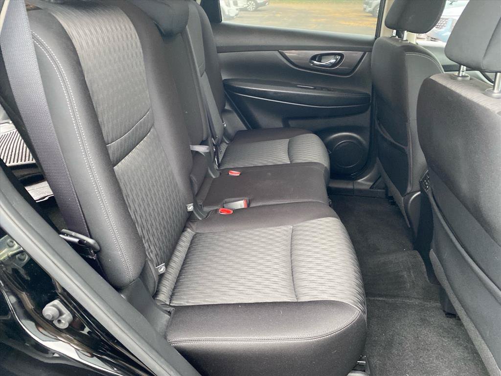 Used 2019 Nissan Rogue SV w/ Premium Package AWD/4WD image 25