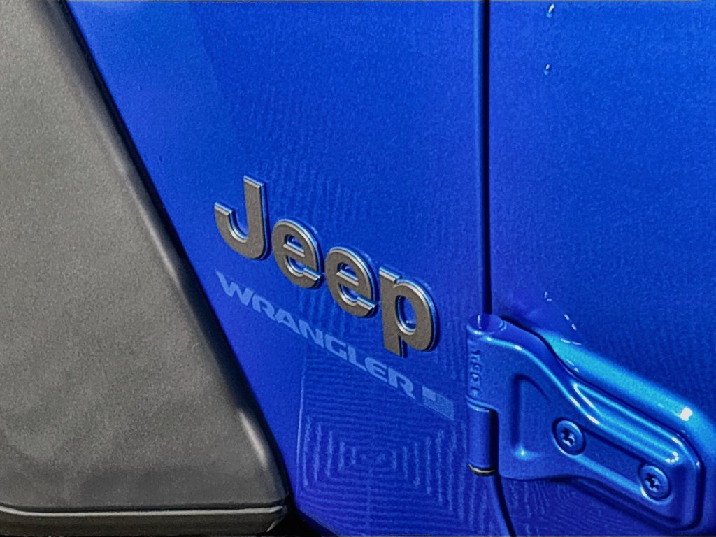 Used 2024 Jeep Wrangler Unlimited AWD/4WD image 23