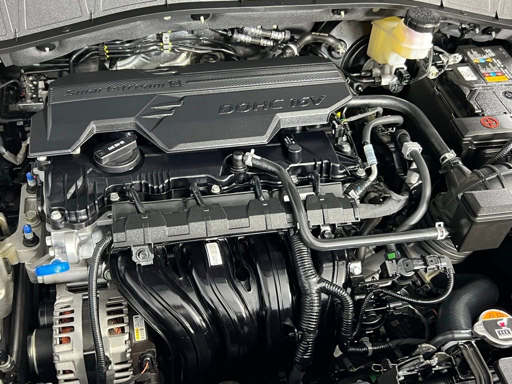 Used 2025 Hyundai Kona SEL image 32