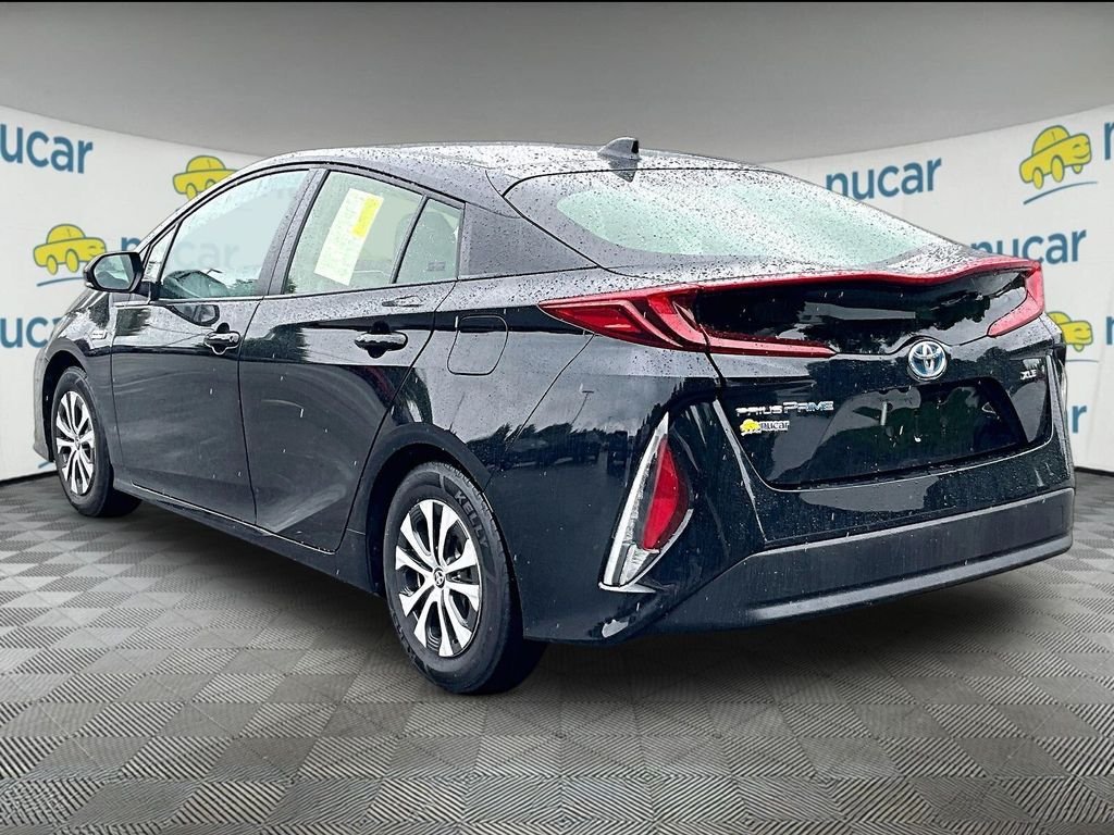 Used 2022 Toyota Prius Prime XLE FWD image 4