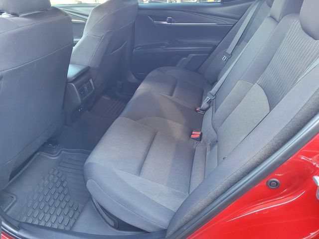 Used 2025 Toyota Camry LE FWD image 18