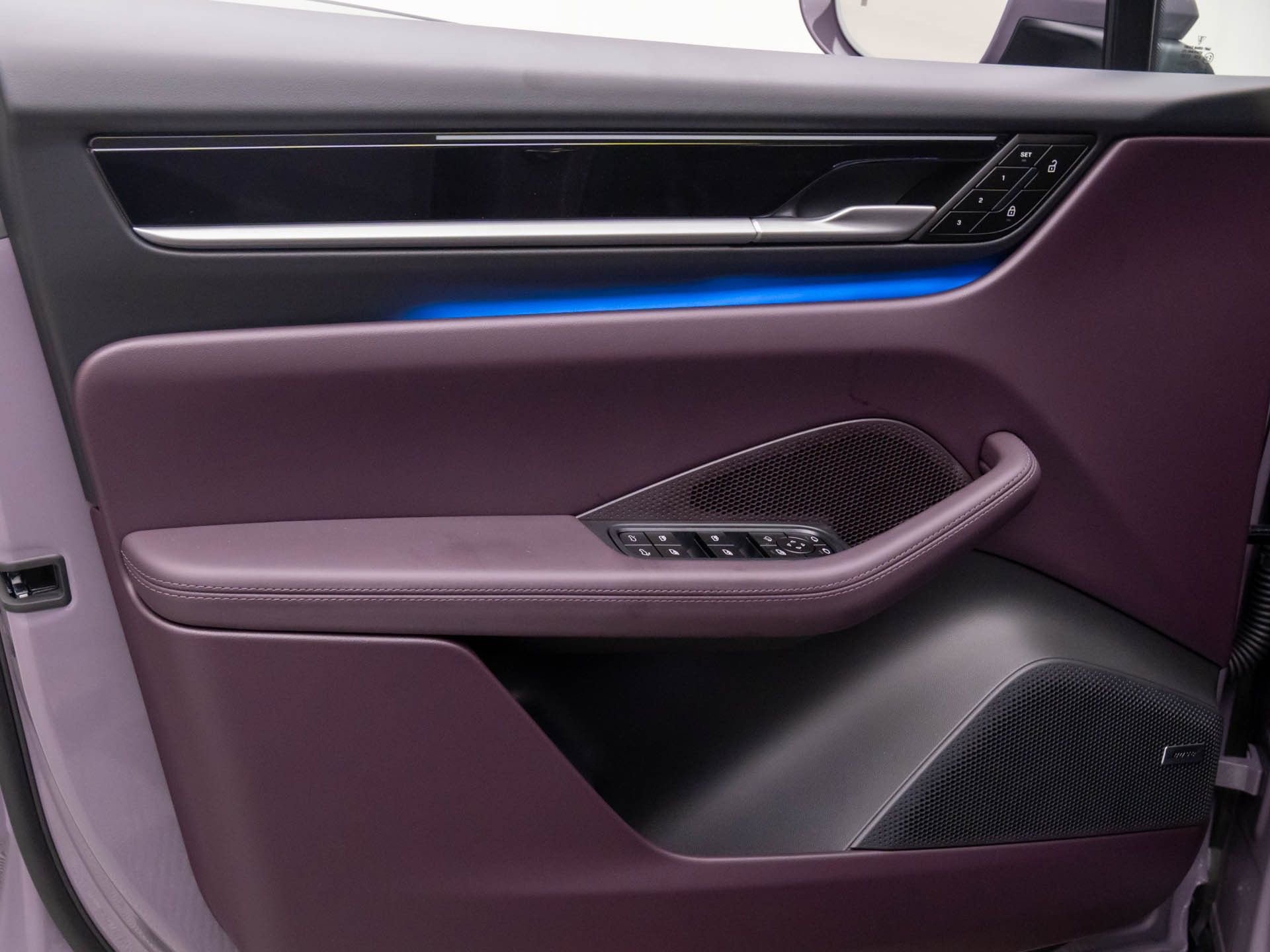 New 2025 Porsche Macan 4S Electric image 14