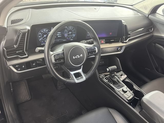 Used 2024 Kia Sportage SX FWD image 2