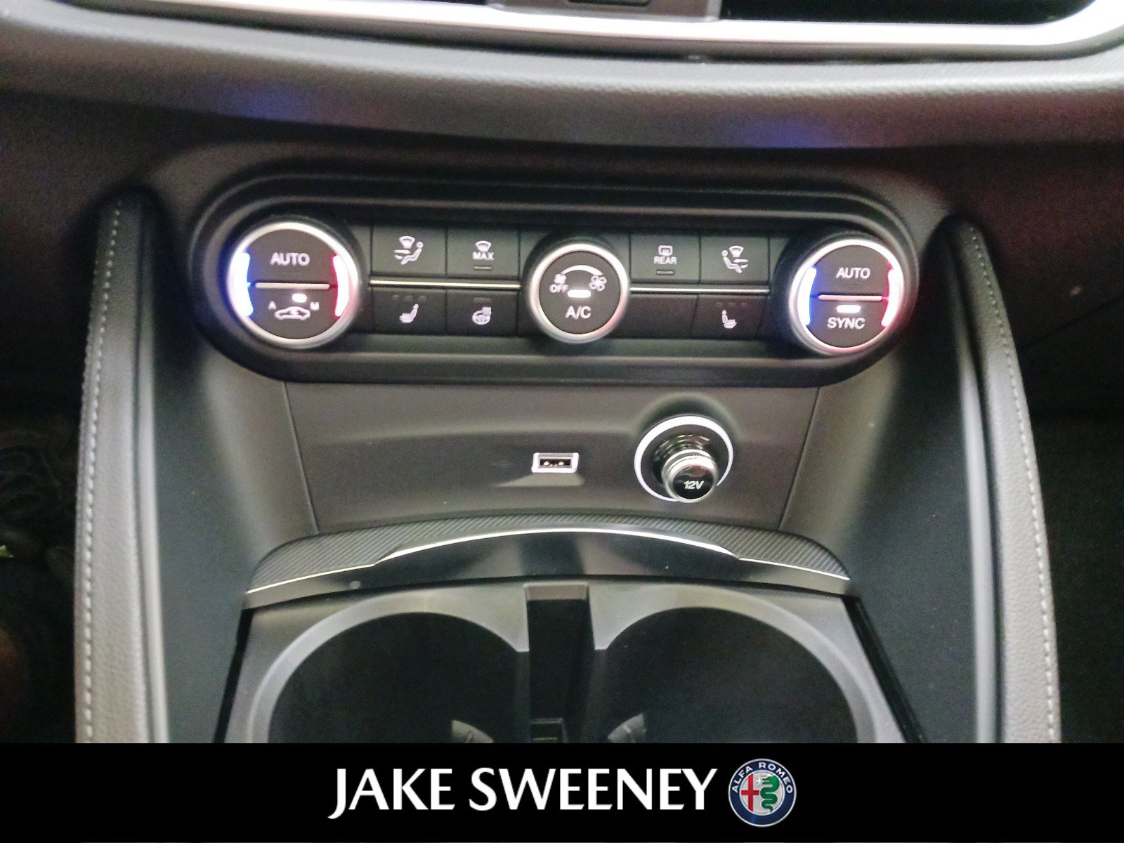 New 2022 Alfa Romeo Stelvio Veloce image 23