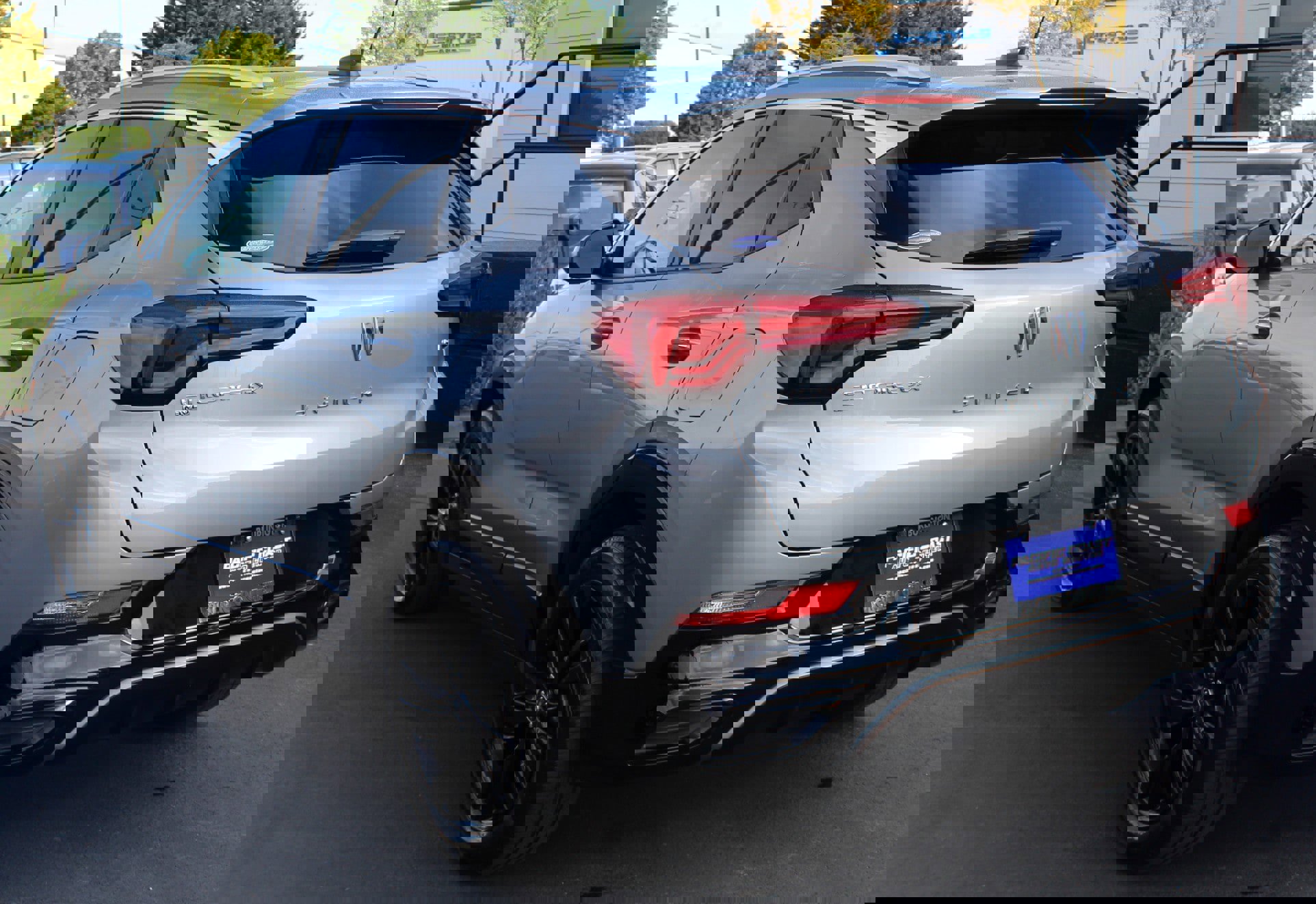 Used 2024 Buick Encore GX Sport Touring image 4