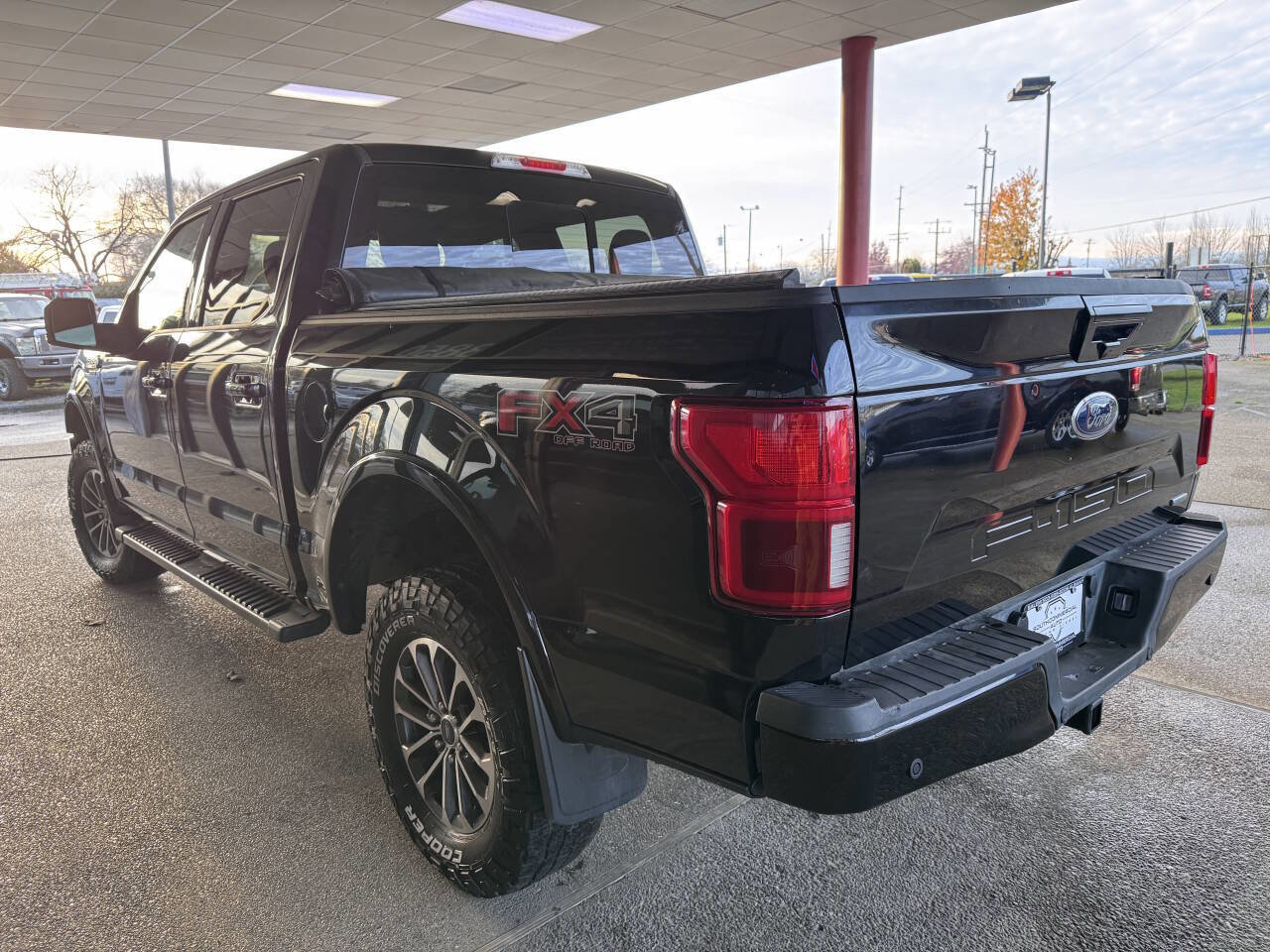 Used 2020 Ford F150 Lariat w/ Equipment Group 502A Luxury image 4