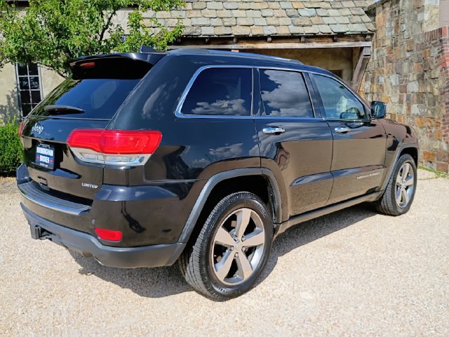 Used 2016 Jeep Grand Cherokee Limited w/ Trailer Tow Group IV RWD image 14