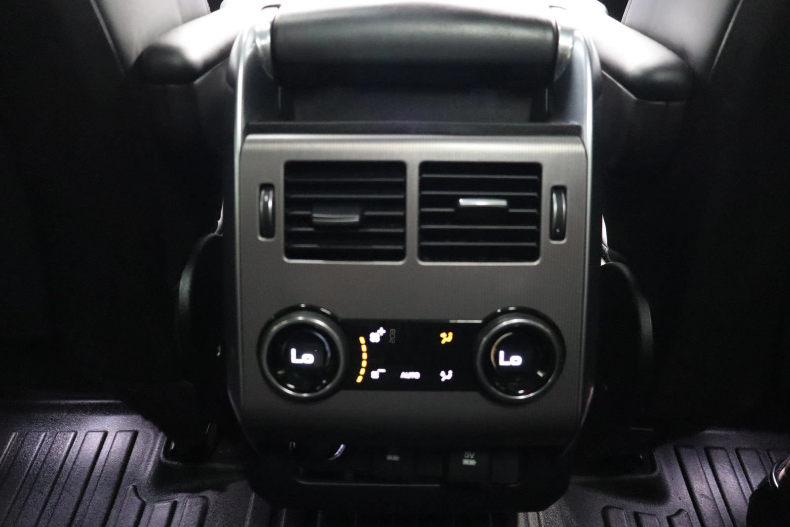 Used 2019 Land Rover Range Rover Sport HSE AWD/4WD image 20