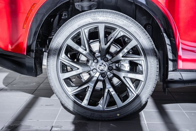 New 2026 Toyota Crown Signia image 19