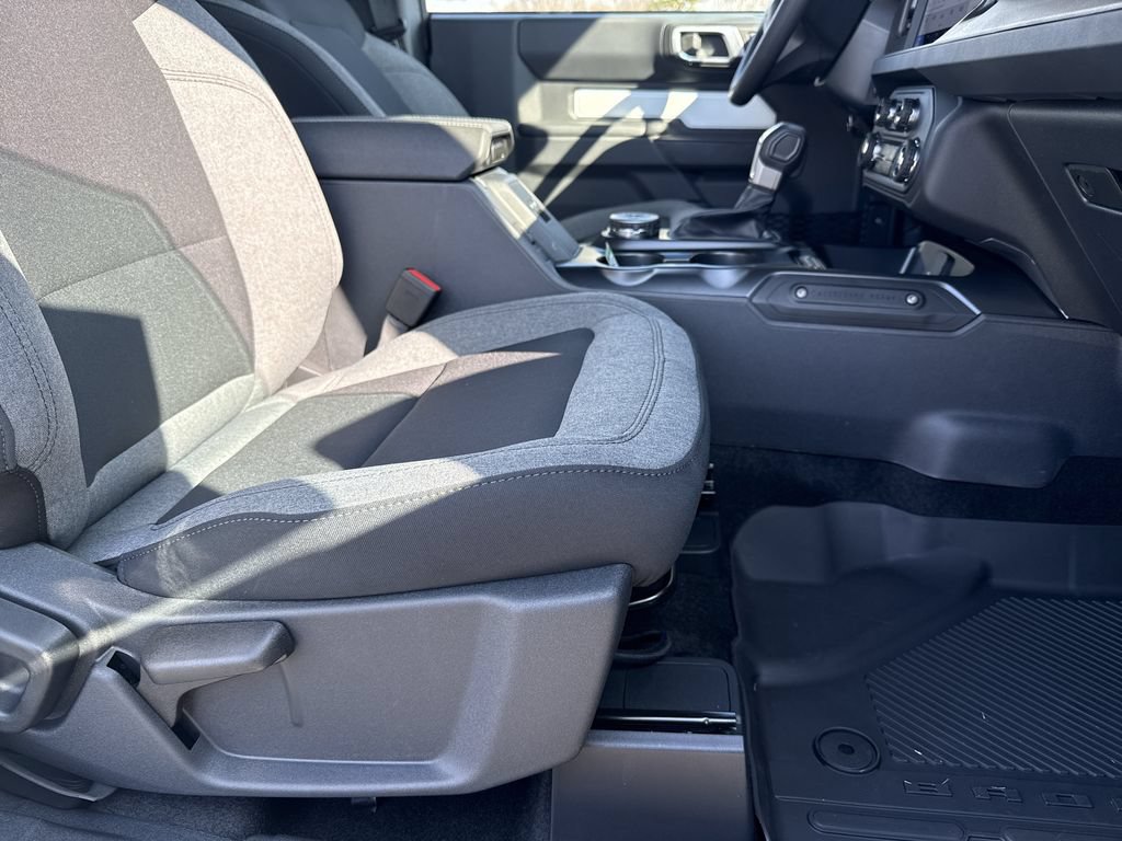 New 2025 Ford Bronco 2-Door w/ Sasquatch Package AWD/4WD image 14