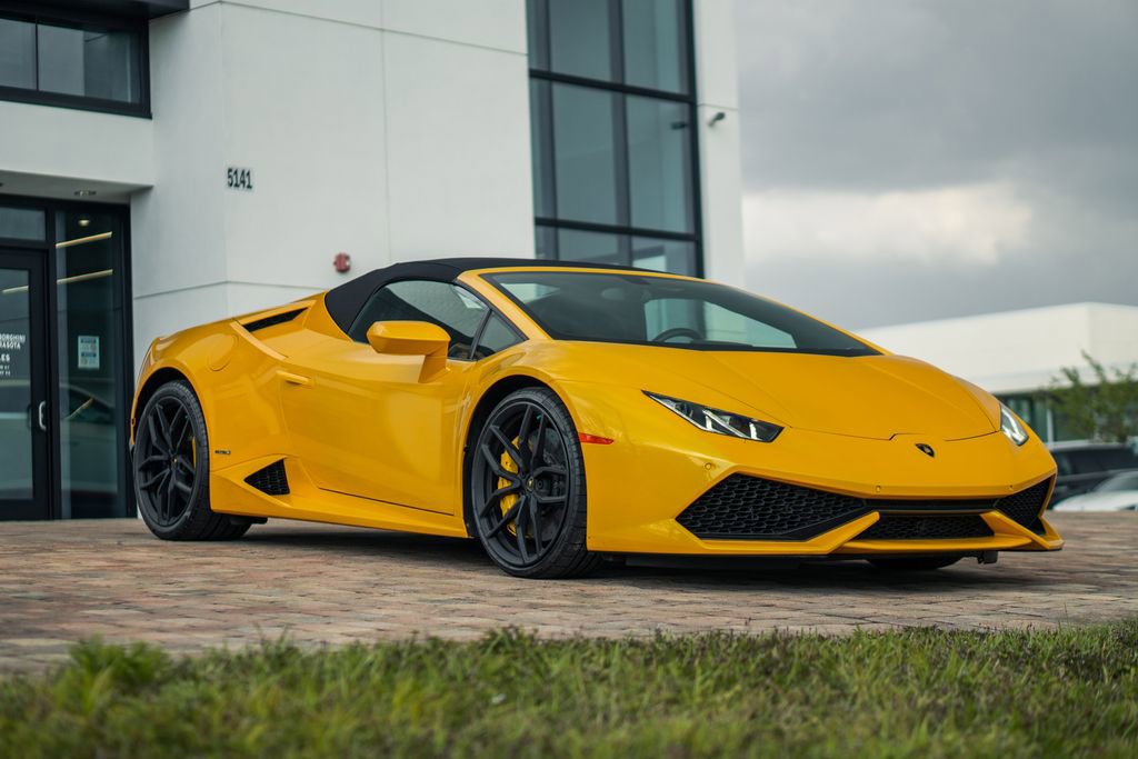 Used 2016 Lamborghini Huracan LP 610-4 image 8