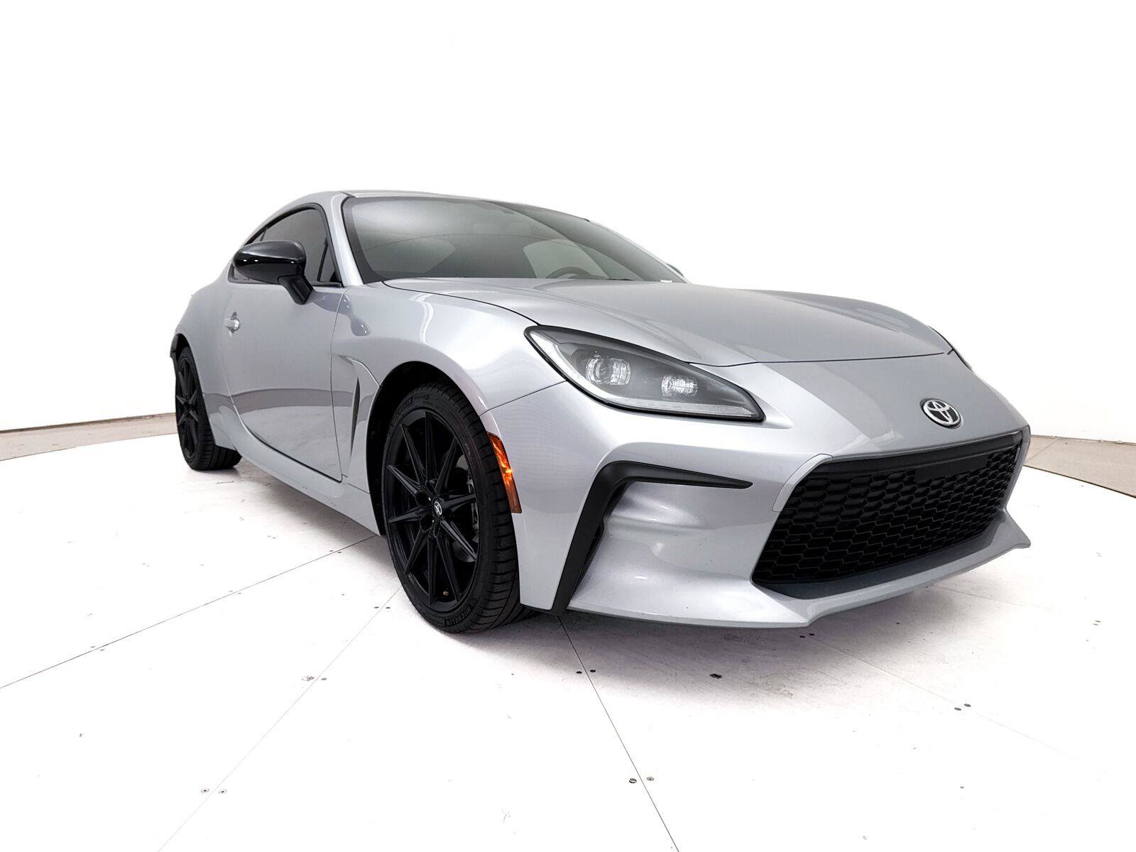 Used 2025 Toyota GR86 Premium RWD image 11