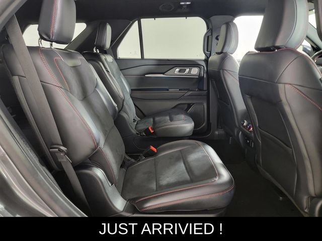 Used 2025 Ford Explorer ST AWD/4WD image 16